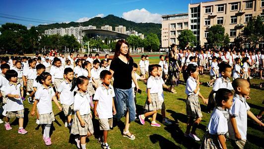 孩子上一年级，如何培养他的习惯