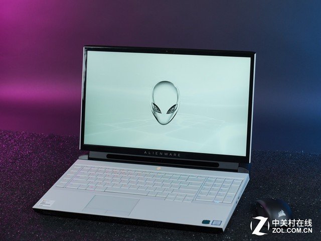 真用了外星科技？Alienware Area-51m评测