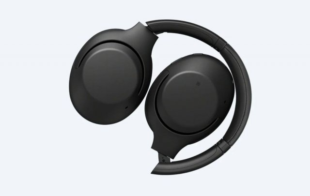 索尼 XB900N 是款主打低音和降噪力的头戴耳机