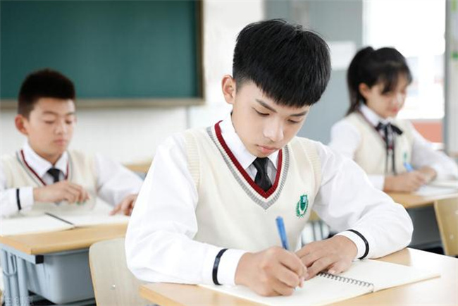 孩子初中就不想上学怎么办