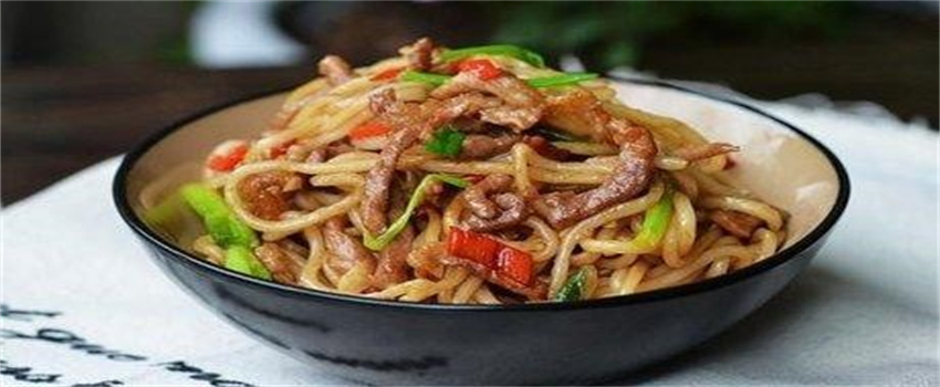 经典的肉丝炒面