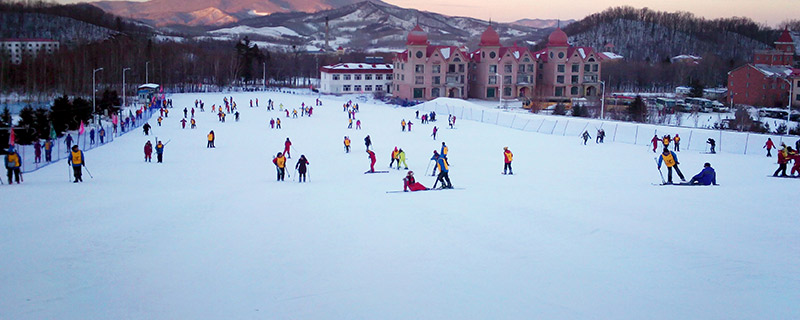 亚布力滑雪场开放时间 亚布力滑雪场什么时候开放