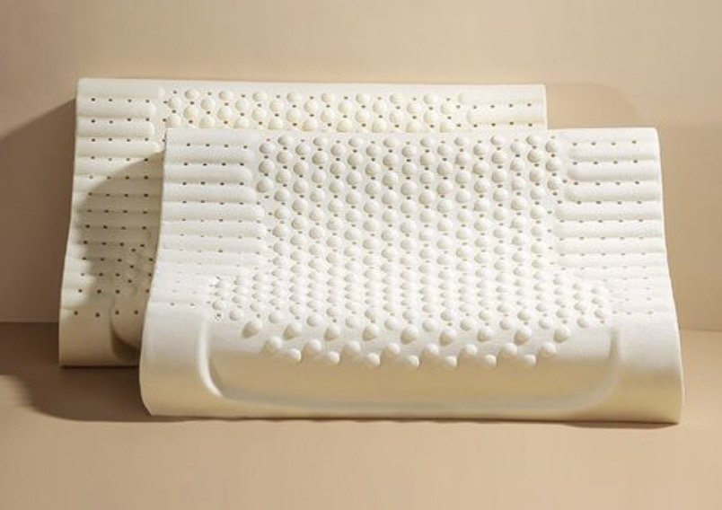 乳胶枕头是越白质量越好吗？乳胶枕头的颜色是白色还是黄色？